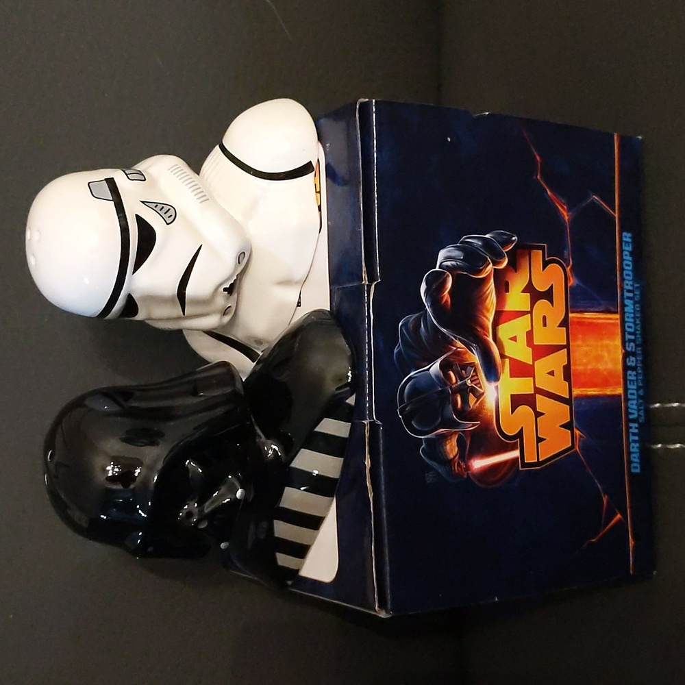 Star Wars| NWOT Darth Vader and Storm Trooper Salt and Pepper Shaker